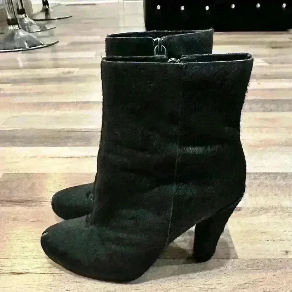 Theory High Heel Debra Platform High Heel Ankle Boots In Black Calf Hair Sz 38/7